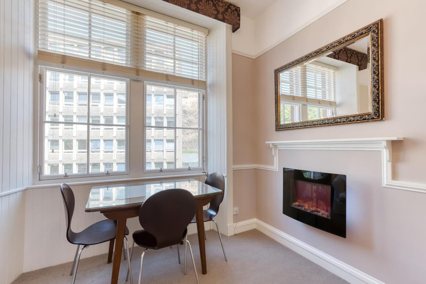 West Port - 2Br In The Heart Of The Old Town Just Off The Grassmarket EDI Exterior foto