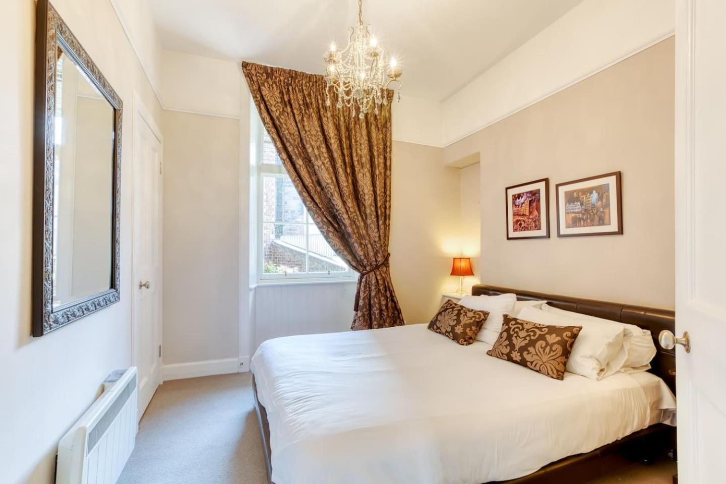 West Port - 2Br In The Heart Of The Old Town Just Off The Grassmarket EDI Exterior foto