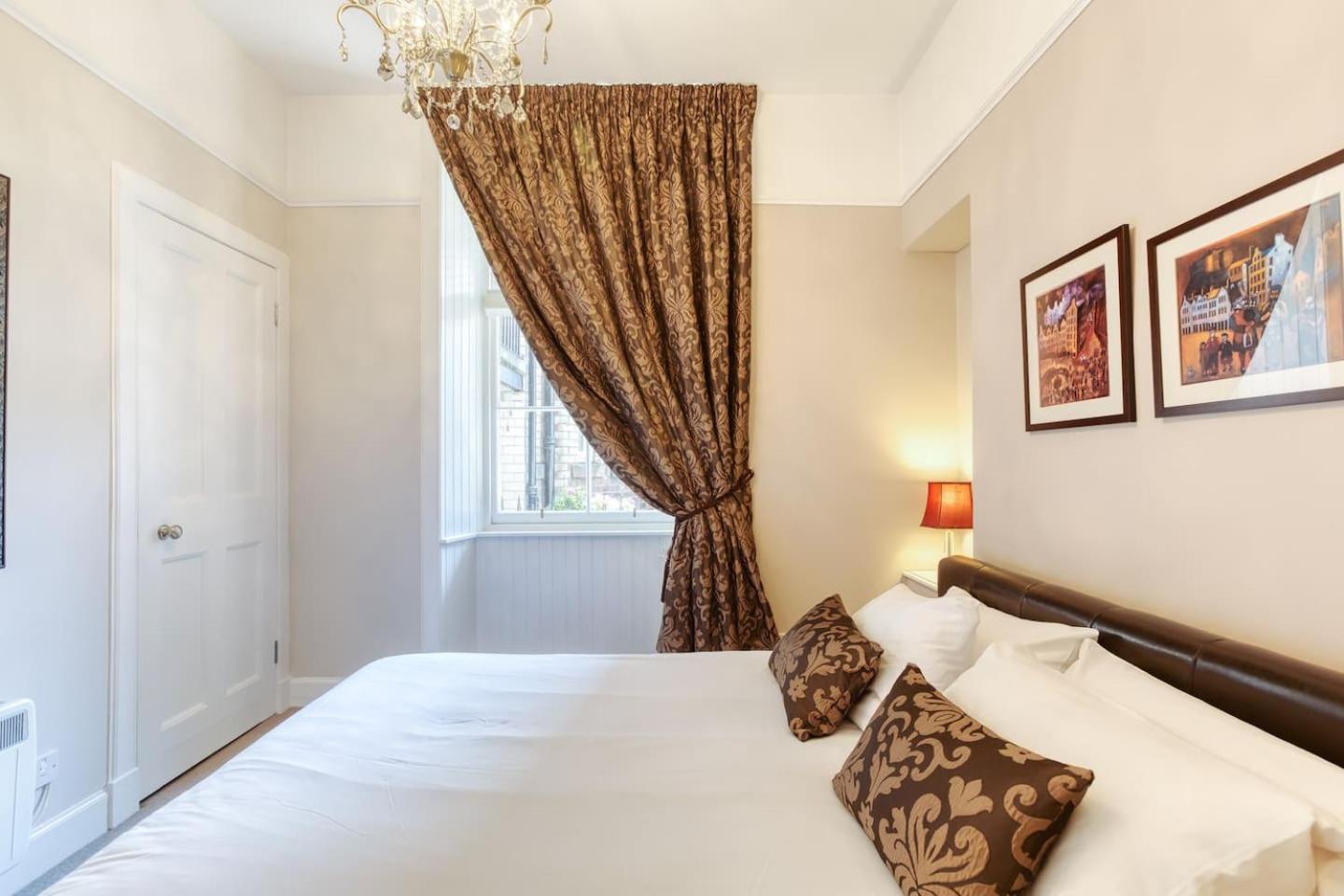West Port - 2Br In The Heart Of The Old Town Just Off The Grassmarket EDI Exterior foto